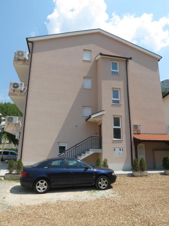 Apartments Ljubicic Podstrana Exterior photo